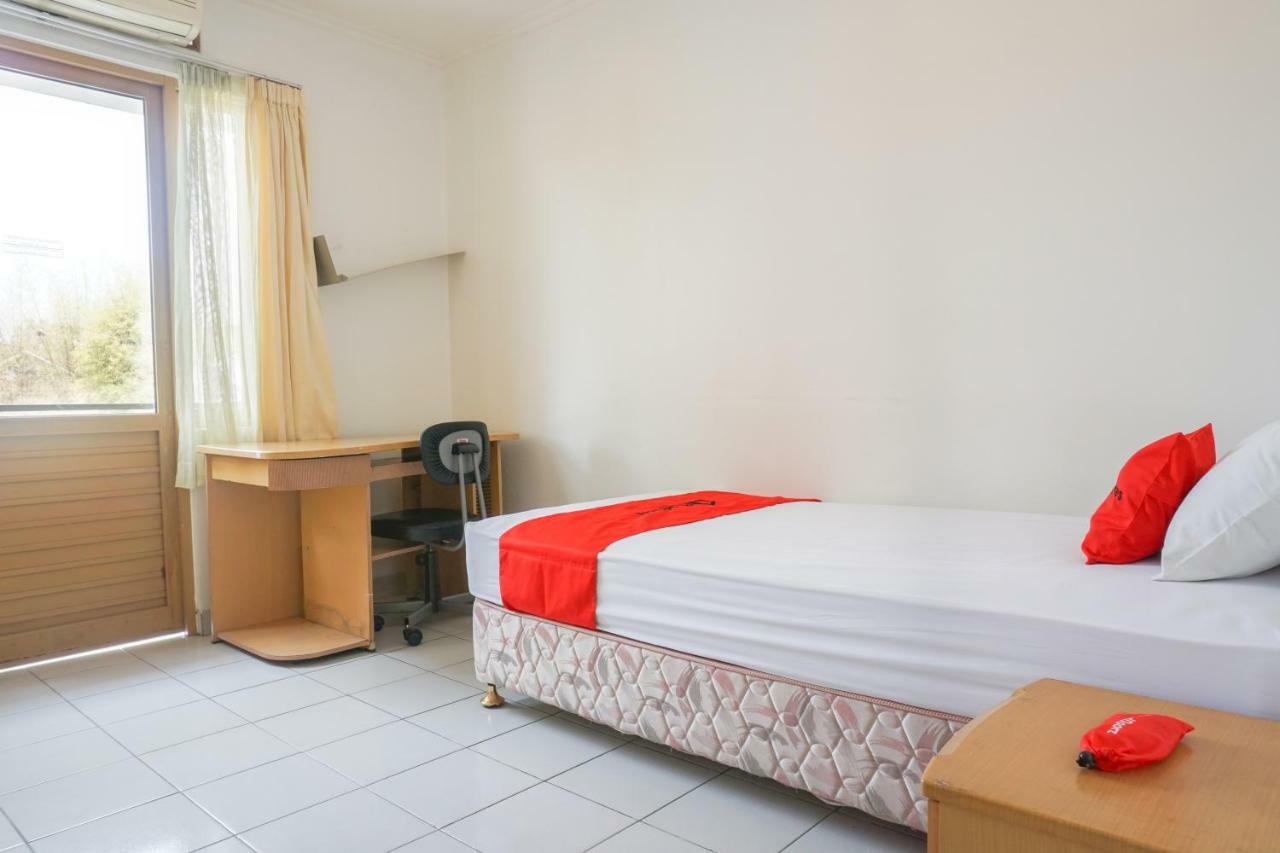 Residences By Reddoorz Near Maranatha University Bandung Bagian luar foto